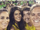 Antonia Morais e namorado posam com Glória Pires e Orlando Morais