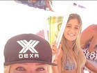 Dixie Pratt curte dia de praia com amiga no Rio