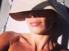 Adriane Galisteu foge do frio no Brasil e pega sol em Las Vegas 