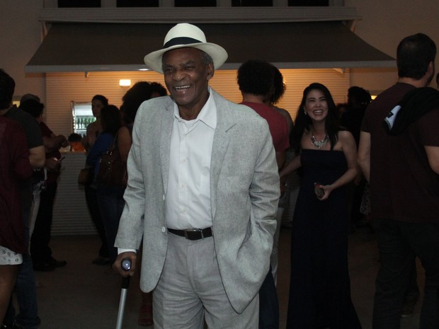 Antônio Pitanga em peça em Ipanema, Zona Sul do Rio (Foto: Wallace Barbosa/ Ag. News)