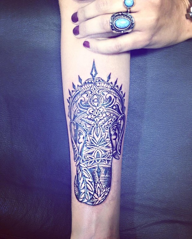 Talita Araújo faz nova tatuagem (Foto: Reprodução / Instagram)