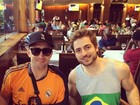 Paulo Gustavo torce com tipoia no braço: 'Bora Brasil'