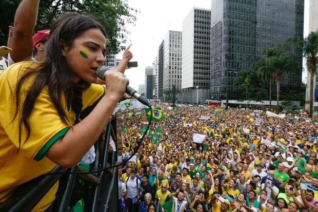 Wanessa na manifestação em SP (Foto:  Vanessa Carvalho / BPP / AGNEWS)