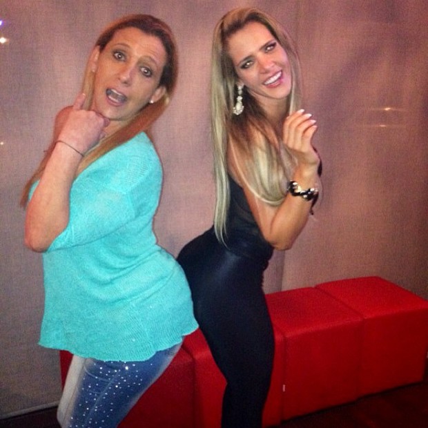 Denise Rocha e Rita Cadillac em boate em São Paulo (Foto: Instagram/ Reprodução)