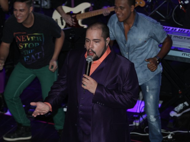 Tiago Abravanel em show em São Paulo (Foto: Amauri Nehn/ Foto Rio News)