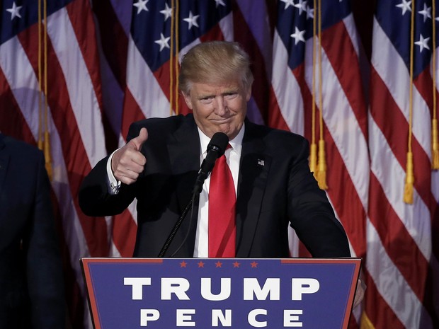 Donald Trump discursa em Nova York após ser eleito presidente dos Estados Unidos (Foto: Mike Segar/ Reuters)
