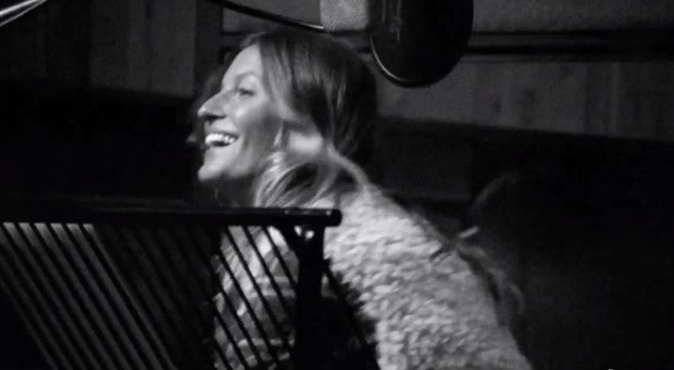 Gisele Bundchen grava para &#39;H&amp;M&#39; (Foto: Video/Reprodução)