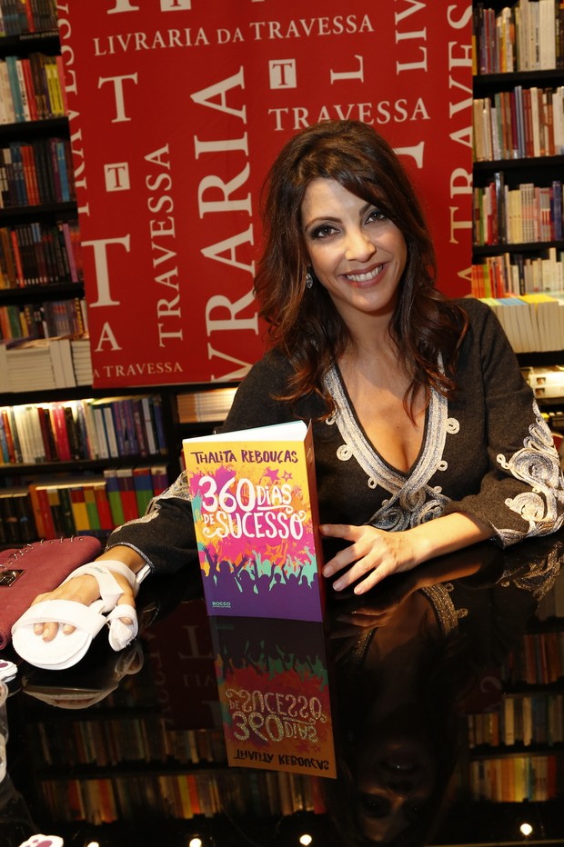 Thalita Rebouças lançando livro (Foto: Felipe Assumpção / AgNews)