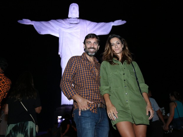 Marcelo Faria e Camila Lucciola em show na Zona Sul do Rio (Foto: Roberto Filho/ Brazil News)