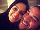 Adriano posa com a namorada: ‘Nada tira a nossa paz’