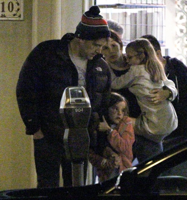 Ben Affleck e Jennifer Garner com os filhos (Foto: Grosby)