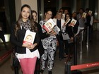 Fãs fazem fila no lançamento de biografia de Andressa Urach em SP