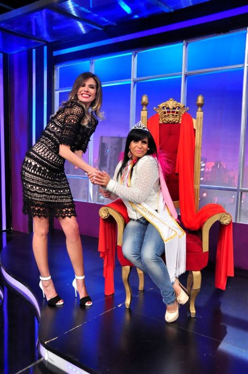 Luciana Gimenez recebe Gretchen no programa Luciana By Night (Foto: WAYNE CAMARGO/REDETV!)