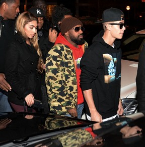 Chantel Jeffries, Jermain Dupri e Justin Bieber deixam festa em Atlanta, nos Estados Unidos (Foto: Prince Williams/ Getty Images)
