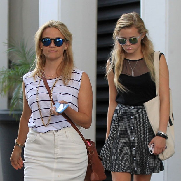 Reese Witherspoon com a filha Ava Phillippe  (Foto: AKM-GSI)