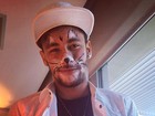Miau! Neymar aparece pintado de gatinho em foto feita por irmã