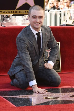 Daniel Radcliffe ganha estrela na Calçada da Fama de Hollywood em Los Angeles, nos Estados Unidos (Foto: Robyn Beck/ AFP)
