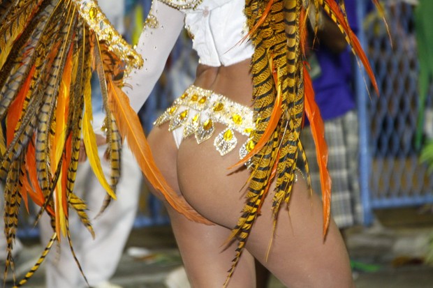 Carla Prata no carnaval no Rio de Janeiro (Foto: Graça Paes/ Foto Rio News)