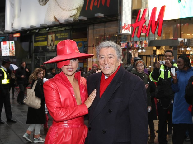 Lady Gaga e Tony Bannett em Nova York, nos Estados Unidos (Foto: Rob Kim/ Getty Images/ AFP)