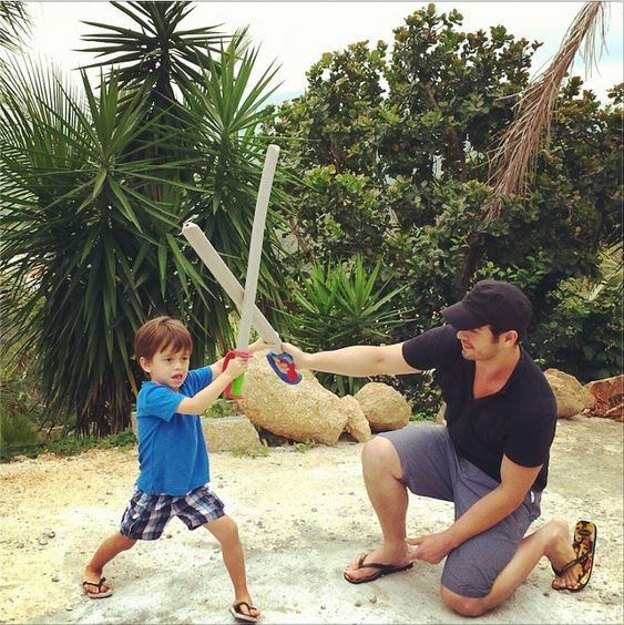 Sidney Sampaio e o filho (Foto: Reprodução do Instagram)
