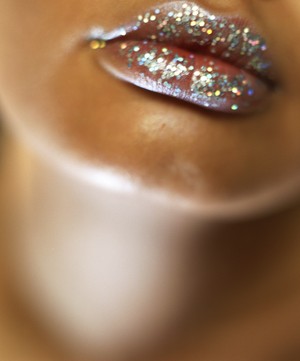 Boca que brilha com glitter (Foto: Getty Images)