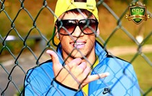 Sósia de Neymar fatura alto e vive da fama do craque: 'Eu sou mais bonito'