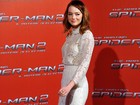 Emma Stone dá show de estilo na turnê de 'Homem-Aranha 2'