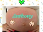 Simony mostra o barrigão de grávida do seu quarto filho