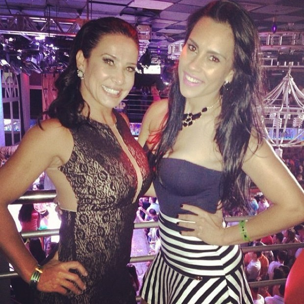 Sheila Carvalho ao lado da ex-BBB Kelly Medeiros (Foto: Reprodução/Instagram)