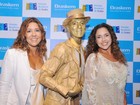 Daniela Mercury vai a prêmio acompanhada de Malu Verçosa