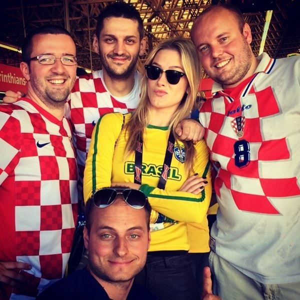Fiorella Mattheis e croatas (Foto: Reprodução/ Instagram)