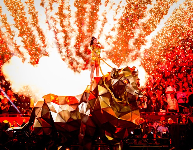 Katy Perry canta no Super Bowl em Glendale, no Arizona, nos Estados Unidos (Foto: Christopher Polk/ Getty Images/ AFP)