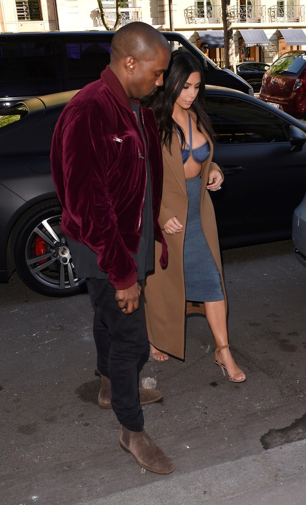 Kanye West e Kim Kardashian em Paris, na França (Foto: AKM-GSI/ Agência)