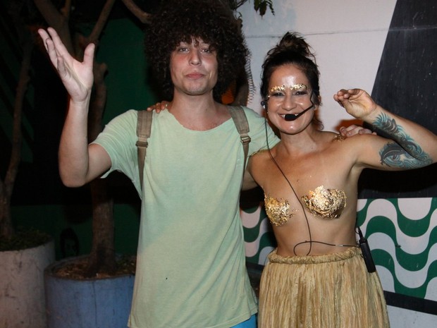 Chicão, filho da cantora Cássia Eller, e Lan Lanh em show no Rio (Foto: Roberto Valverde/ Brazil News)