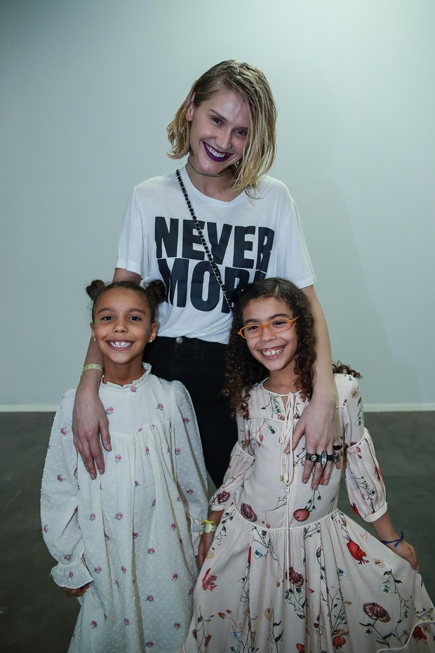 Celina Locks com a filhas de Ronaldo, Maria Alice e Maria Sofia (Foto: Raphael Castello/AgNews)