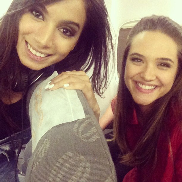 Anitta e Juliana Paiva (Foto: Instagram / Reprodução)