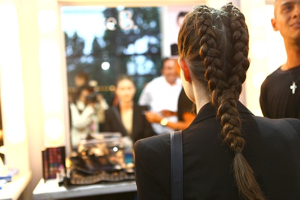 Beleza - Backstage da grife Tufi Duek na SPFW (Foto: Iwi Onodera / EGO)