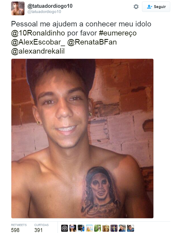 Fã tatua rosto de Ronaldinho Gaúcho (Foto: Reprodução/Twitter)