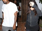 Em jantar com Kanye West, Kim Kardashian se incomoda com flashes