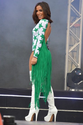 Anitta em show em Brasília (Foto: Ag. News)
