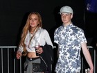 Lindsay Lohan exibe barriguinha e marcas nas pernas no Coachella