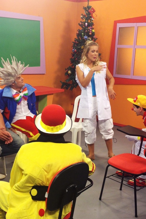 Jackeline Petkovic grava programa infantil (Foto: Divulgação)