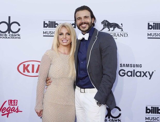 Britney Spears e o namorado, Charlie Ebersol (Foto: Reuters)