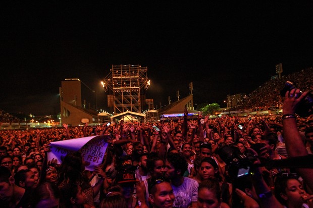 Público no show da banda Maroon 5 no Rio de Janeiro (Foto: Ag News)