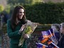Look do dia: Kate Middleton usa conjuntinho verde para visitar hospital