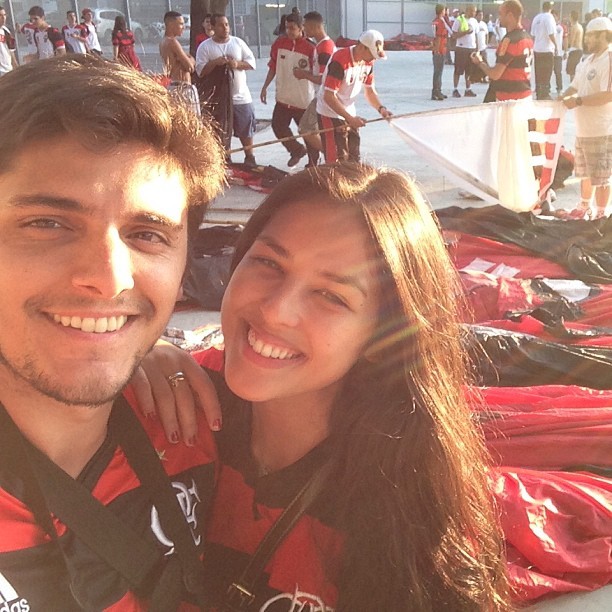 Bruno Gissoni e namorada, Yanna Lavigne (Foto: Instagram / Reprodução)
