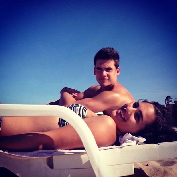 Lívian Aragão com o namorado, Nicolas Prattes (Foto: Instagram/ Reprodução)