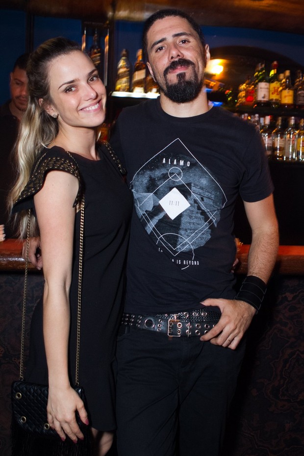 Nathália Rodrigues e o marido, Tchello (Foto: Raphael Mesquita/Divulgação)