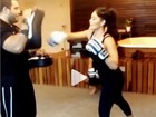 Juliana Paes posta vídeo lutando muay thai