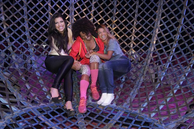 Adriana Bombom Desafiou a Mc Sabrina e cantora Mari Silvestre (Foto: Delson Silva/AgNews)